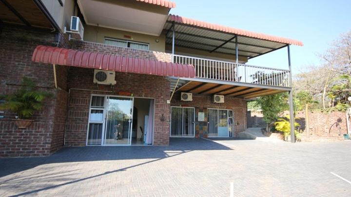Ingwe Guesthouse Mbombela Ngoại thất bức ảnh